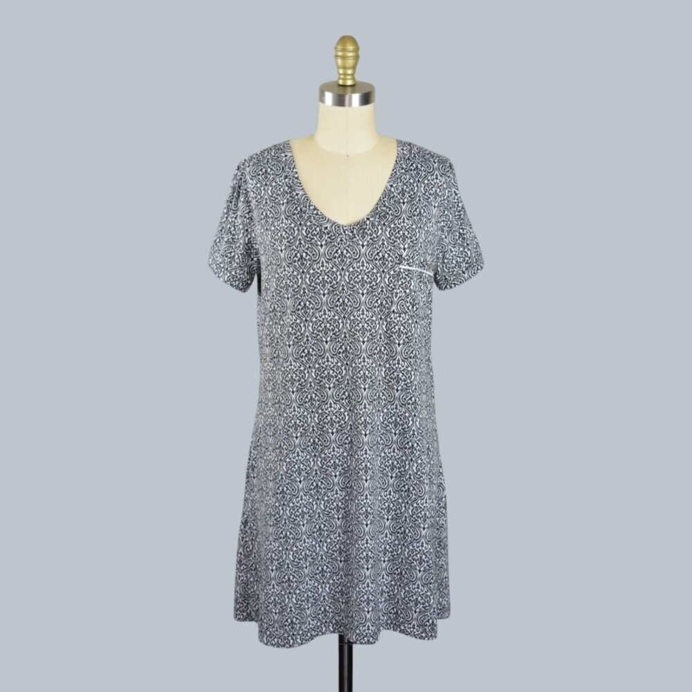 TAHARI NIGHTGOWN BLACK DAMASK PRINT V-NECK DRESS